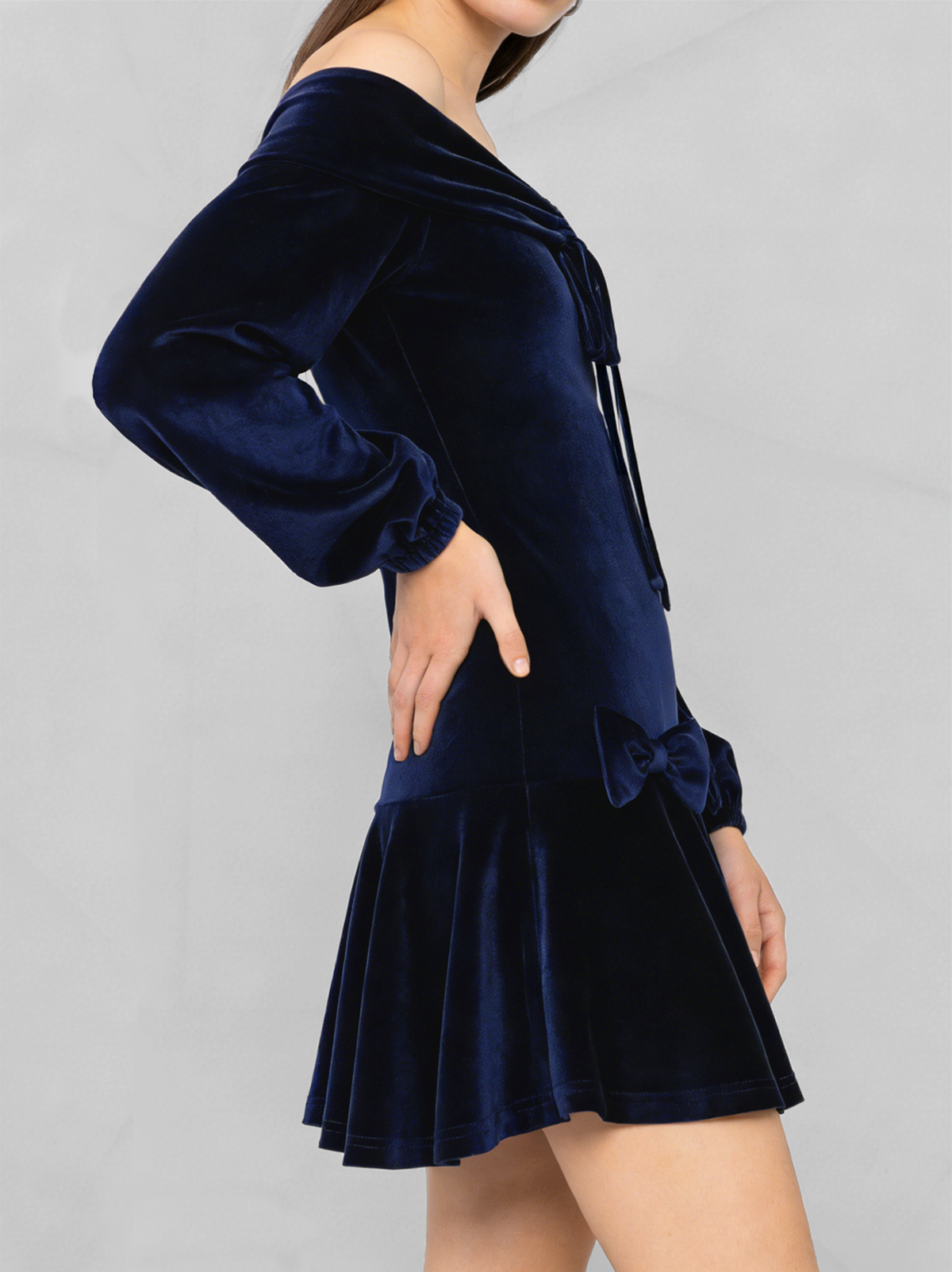 Elegant Velvet Off-Shoulder Lantern Sleeve Dress