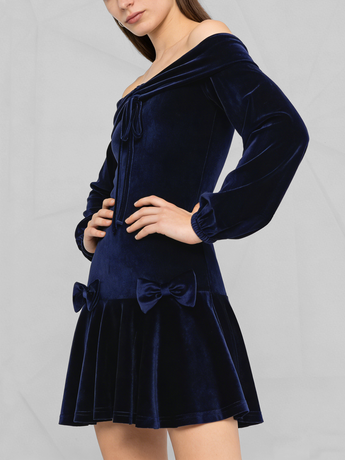 Elegant Velvet Off-Shoulder Lantern Sleeve Dress